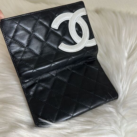 💯Authentic Chanel Cambon Bifokd Wallet🍀 - Picture 9 of 14